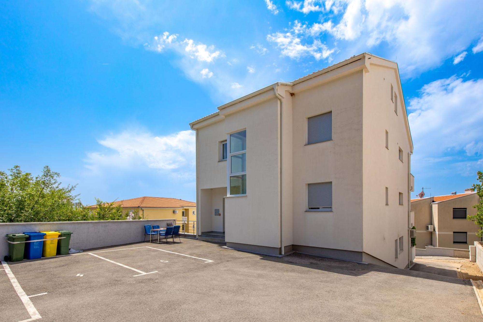Sailor'S Nest Apartment Dramalj Exterior photo